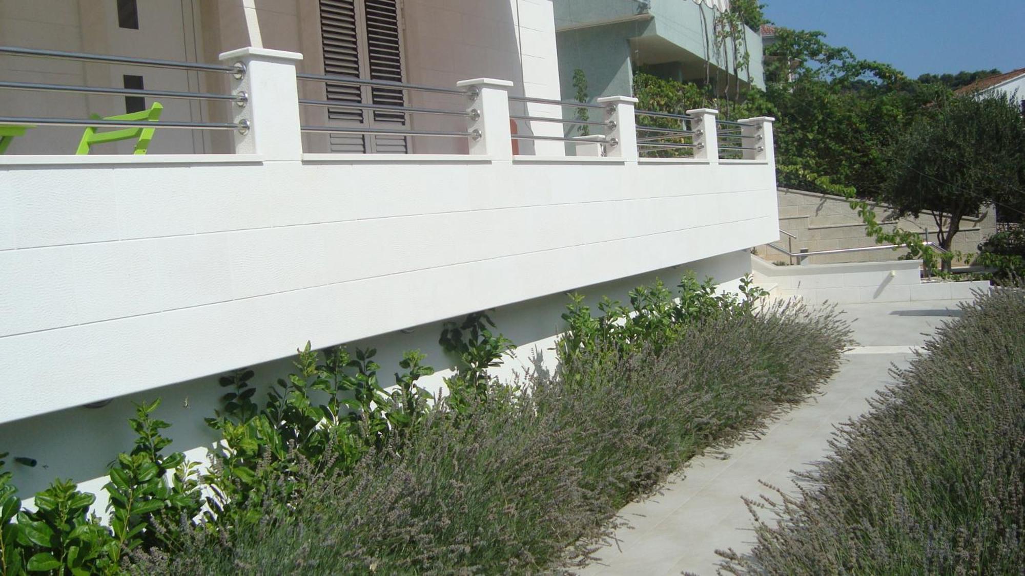 Apartments Niana With Heated Seawater Swimingpool Donji Okrug  Kültér fotó