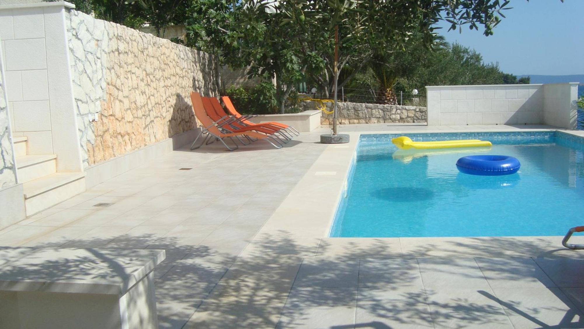 Apartments Niana With Heated Seawater Swimingpool Donji Okrug  Kültér fotó